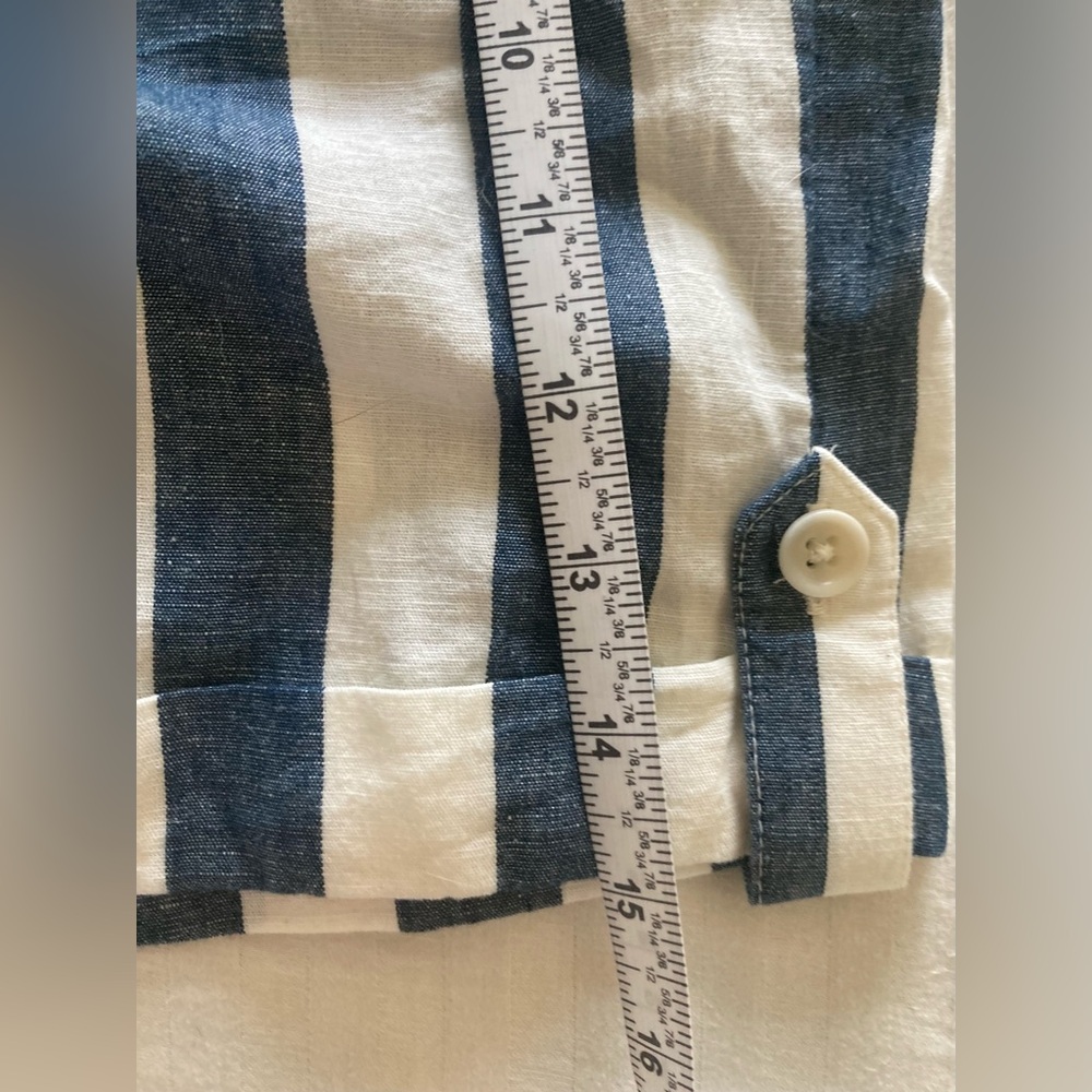 PACT Rhea Tabbed Shorts in Mariners Stripe, Size Large - Picture 10 of 16